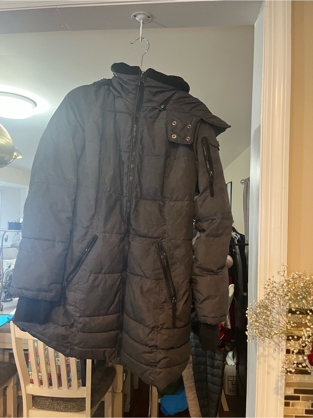Women’s  gray  Puffer Coat with Hood